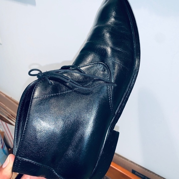 Florsheim Leather Chukka Boot. - Picture 10 of 10